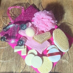 Pink Glitter Gift Bag with Variety Skincare Tool Set